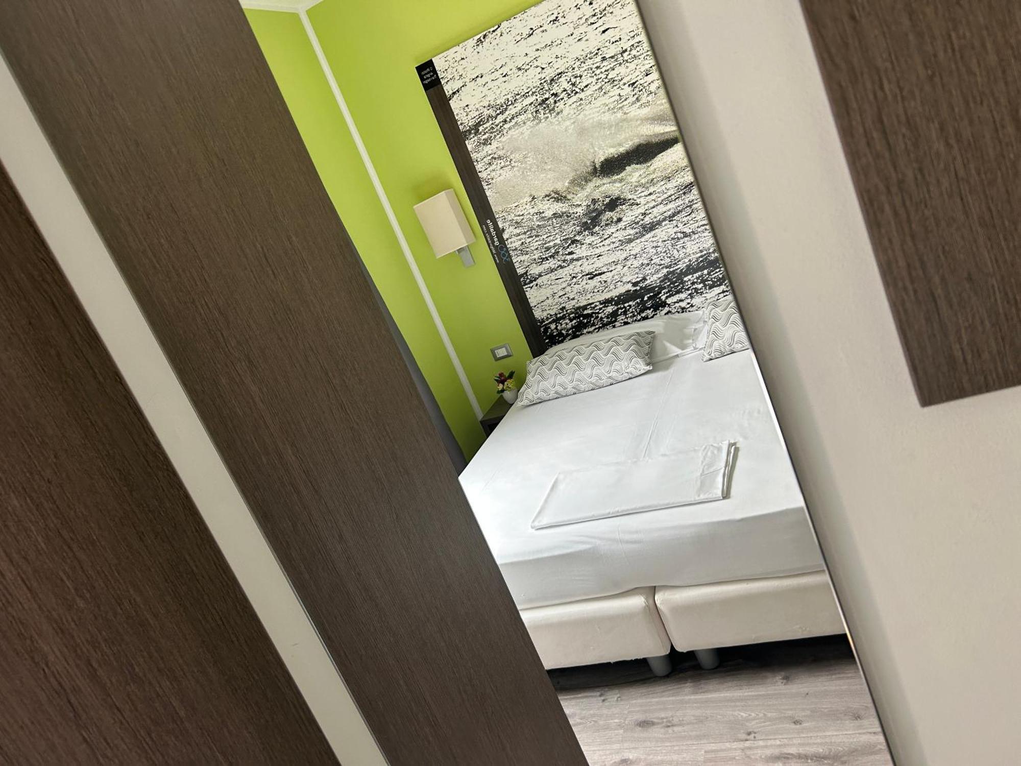 Gardesana Active Apartments มัลเชซิเน ภายนอก รูปภาพ