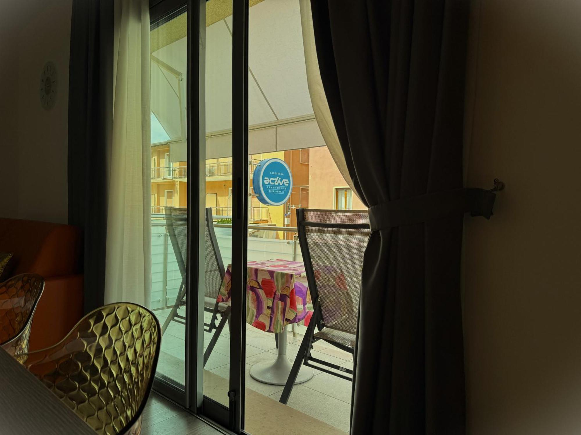Gardesana Active Apartments มัลเชซิเน ภายนอก รูปภาพ