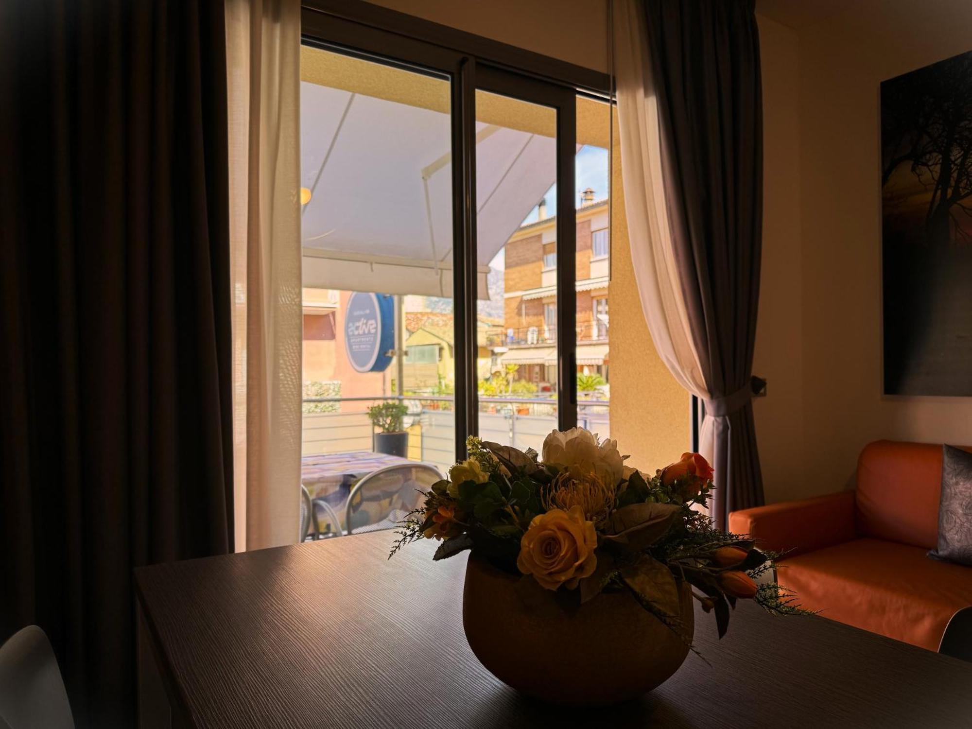 Gardesana Active Apartments มัลเชซิเน ภายนอก รูปภาพ