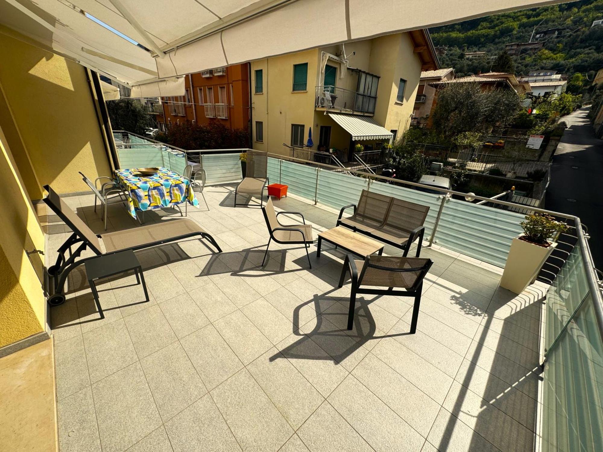 Gardesana Active Apartments มัลเชซิเน ภายนอก รูปภาพ
